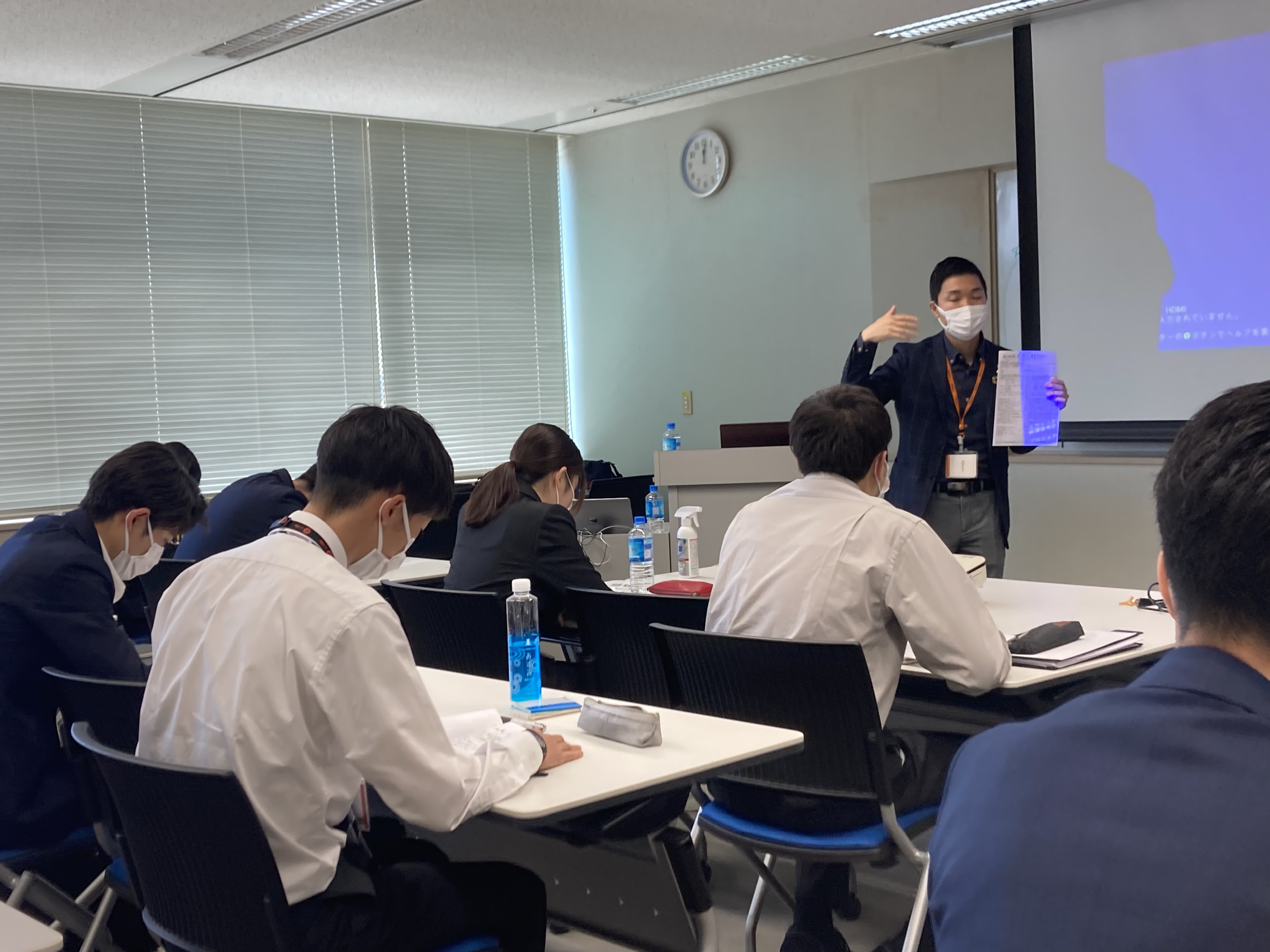講師の西山さん